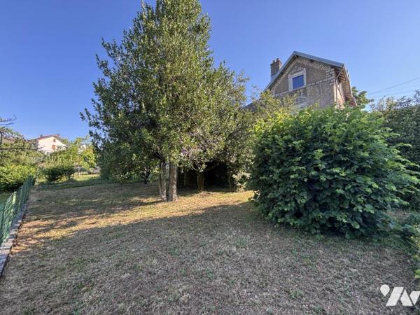 Maison 4 pièces (environ 80 m² habitables), secteur calme proche centre et commodités