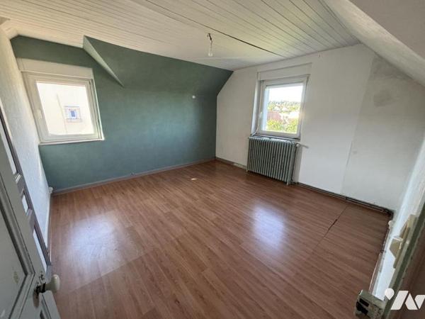 Maison 4 pièces (environ 80 m² habitables), secteur calme proche centre et commodités