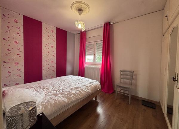 CHANGE CENTRE BOURG Change CHANGE CENTRE BOURG Change