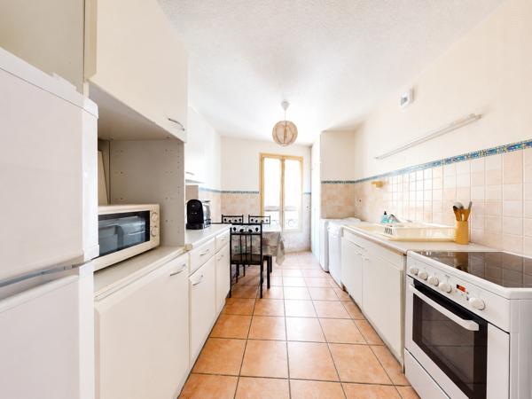 Appartement
         5 pièces
        - 102 m² Exclusivité 241 500 € *