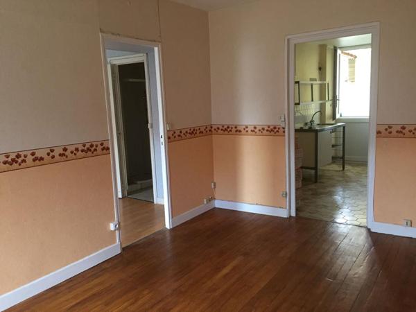 Immeuble Angerville 6 pièce(s) 130 m2
