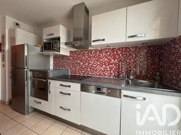 Location appartement 4 pièces 90 m² Le Plessis-Robinson