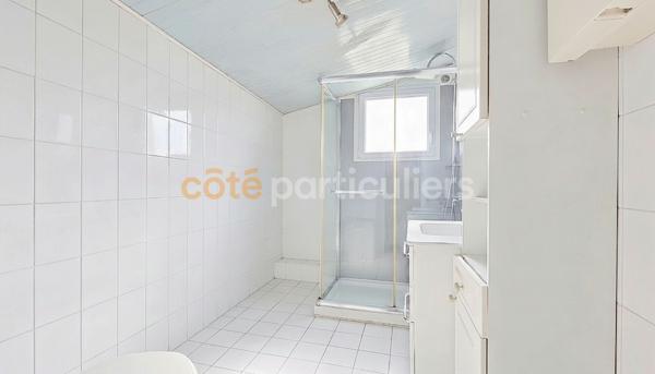Vente
                Maison60 m² - 3 Pièces -
                    LA ROCHE SUR YON (85000)