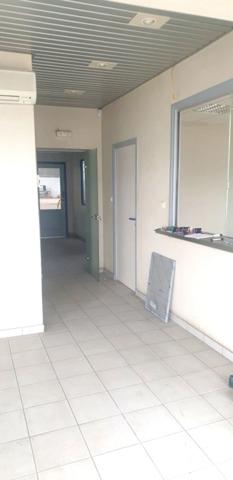 Dpt (), à vendre Local industriel 2345 m2 sur terrain de 4532 m2