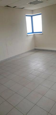 Dpt (), à vendre Local industriel 2345 m2 sur terrain de 4532 m2