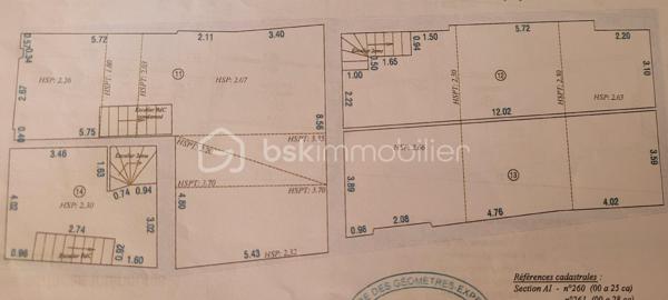 Centre ville de Pithiviers immeuble en monopropriété composé au rez de chaussée d'un local commercial loué actuellement d'une surface d' environ 120 m² , commun et dégagement 
au 1 er avec accés indépendant plateau de 166 m² environ a créer 
au 2 éme étage plateau de 90m² a créer 
belle opportunité hyper centre pour investisseur 
pour plus d' information ,contact
 François Masseline 
06 61 19 97 63