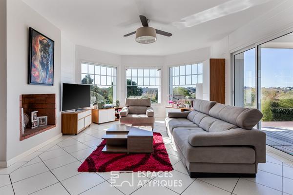 Maison familiale avec piscine et vue dégagée à Sainte-Foy-D’aigrefeuille
