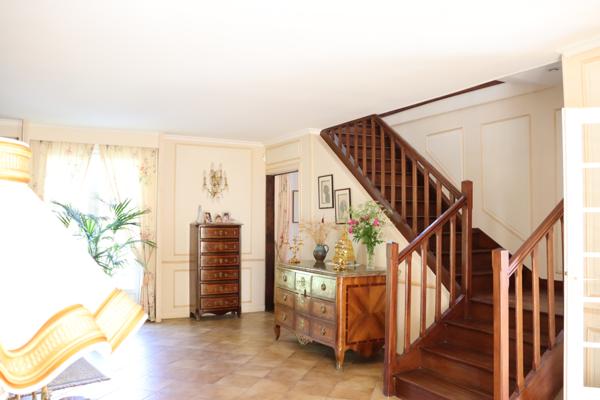 Crugny (51170) GRANDE MAISON AVEC GITE ET BEAU TERRAIN