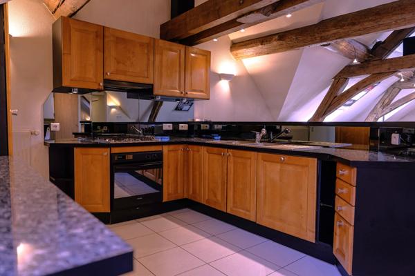 Coeur de ville - Quartier des Antiquaires 5 pièces de 115.6 m2