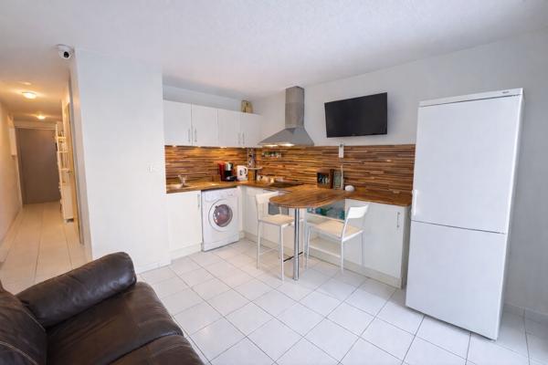 Appartement Sète 3 pièces 40 m² + jardinet
