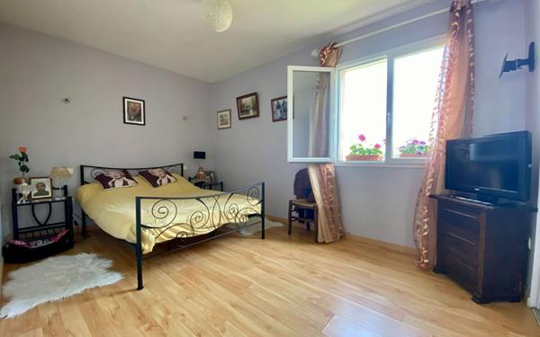 Maison à vendre    5 pièces •  Villebrumier