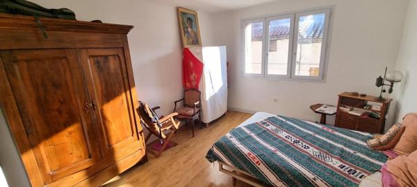 Appartement 100m2 + un espace à exploiter de 96m2