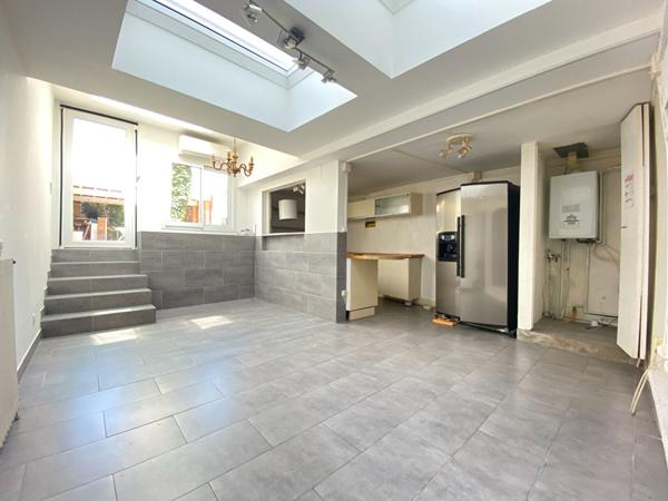 CASTELNAUDARY CENTRE AVEC JARDIN