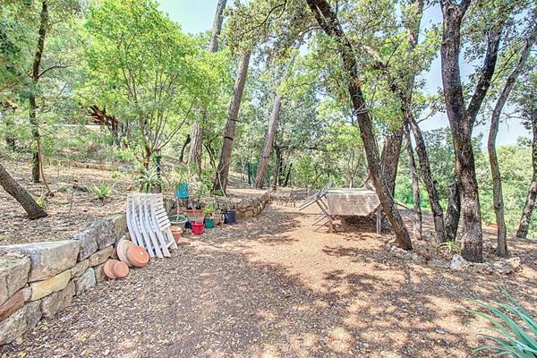 A VENDRE a DRAGUIGNAN - Maison au CALME sur 4000m2 de terrain, 4 chambres.