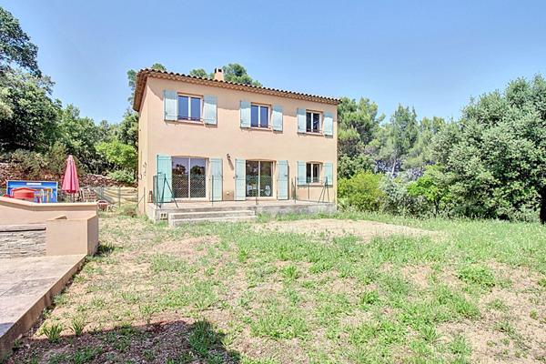 A VENDRE a DRAGUIGNAN - Maison au CALME sur 4000m2 de terrain, 4 chambres.
