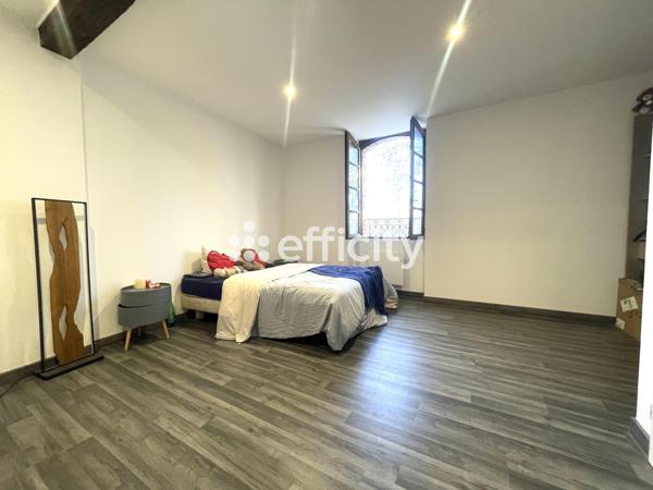 Maison 9 pièces - 388 m²