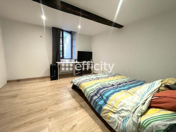 Maison 9 pièces - 388 m²