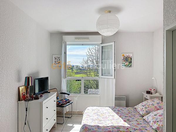 Vente
                Appartement41 m² - 2 Pièces -
                    HENDAYE (64700)