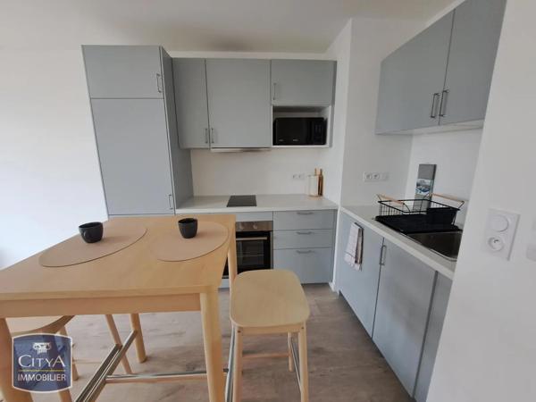 Appartement à louer 2 pièces 43.13m² Royan (17200)