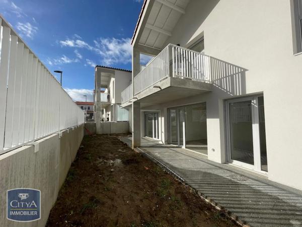 Appartement à louer 2 pièces 43.13m² Royan (17200)