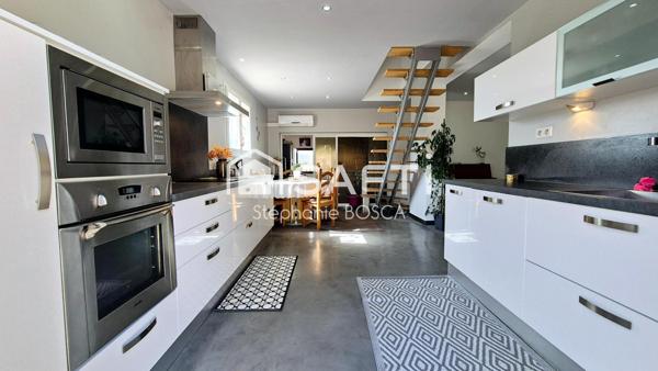 VILLA CONTEMPORAINE 4 CHAMBRES AVEC JARDIN.