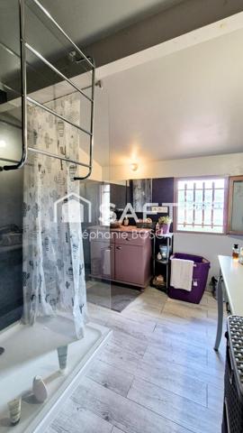 VILLA CONTEMPORAINE 4 CHAMBRES AVEC JARDIN.