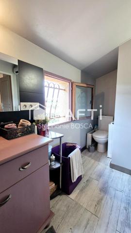 VILLA CONTEMPORAINE 4 CHAMBRES AVEC JARDIN.