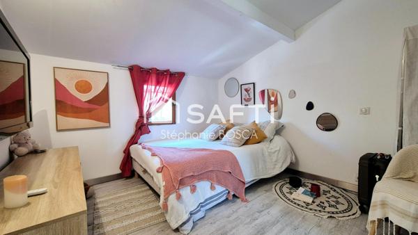 VILLA CONTEMPORAINE 4 CHAMBRES AVEC JARDIN.