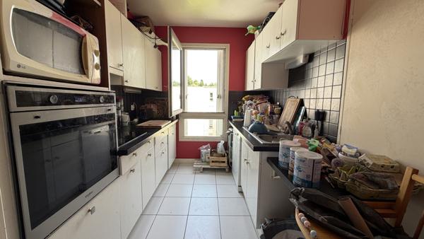 Appartement T4 avec terrasse, garage et parking à deux pas du parc des Gayeulles