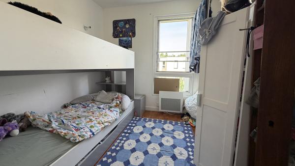 Appartement T4 avec terrasse, garage et parking à deux pas du parc des Gayeulles