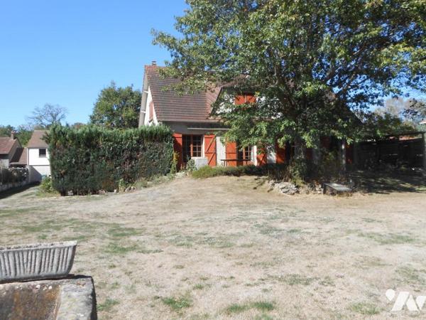Maison familiale sur un terrain d'environ  1 130 m²