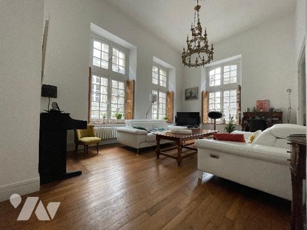 t4 IMMEUBLE D'ARMATEUR -INTRA-MUROS