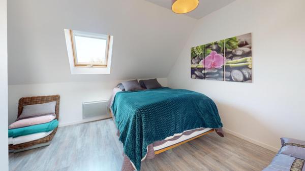 Maison 4 chambres avec grange, sous-sol complet et terrain de 970 m²