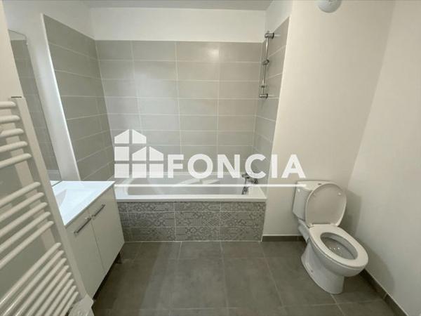 Location Appartement 2 pièces 35 m² - 189 RUE THOMAS JEFFERSON - BAT B Nimes 30000