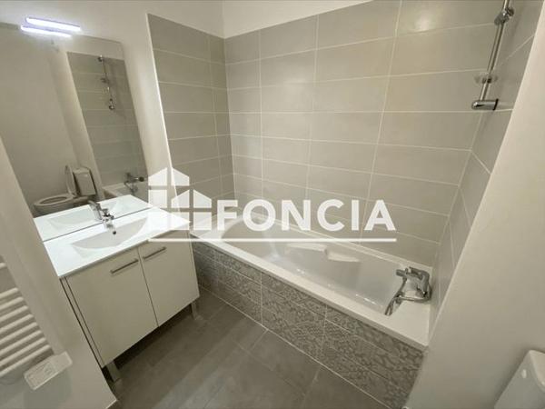Location Appartement 2 pièces 35 m² - 189 RUE THOMAS JEFFERSON - BAT B Nimes 30000