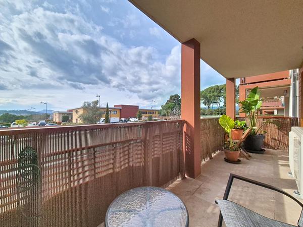 Fréjus - T2 - Terrasse- Place de parking- Piscine