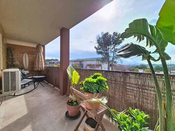 Fréjus - T2 - Terrasse- Place de parking- Piscine