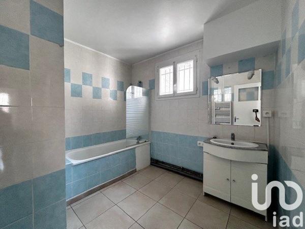 Appartement 3 pièces de 80 m² à Mont-de-Marsan (40000)