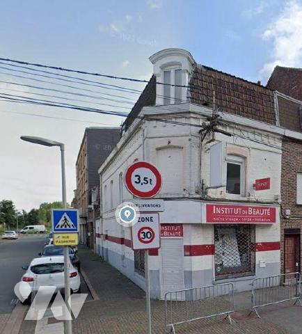 EN EXCLUSIVITE A VENDRE à NIEPPE dans le NORD (59) : IMMEUBLE à usage d'habitation et de commer...