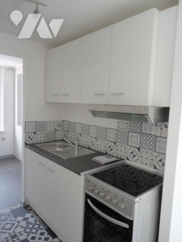 EN EXCLUSIVITE A VENDRE à NIEPPE dans le NORD (59) : IMMEUBLE à usage d'habitation et de commer...