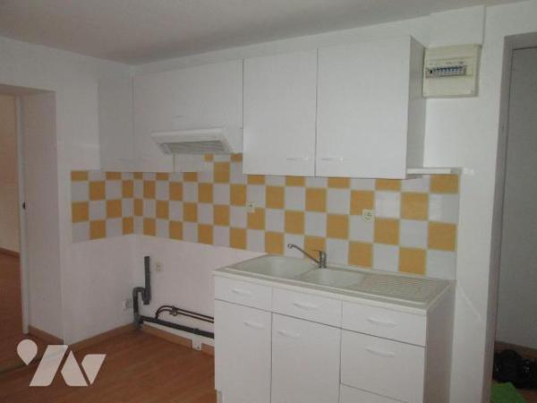 EN EXCLUSIVITE A VENDRE à NIEPPE dans le NORD (59) : IMMEUBLE à usage d'habitation et de commer...