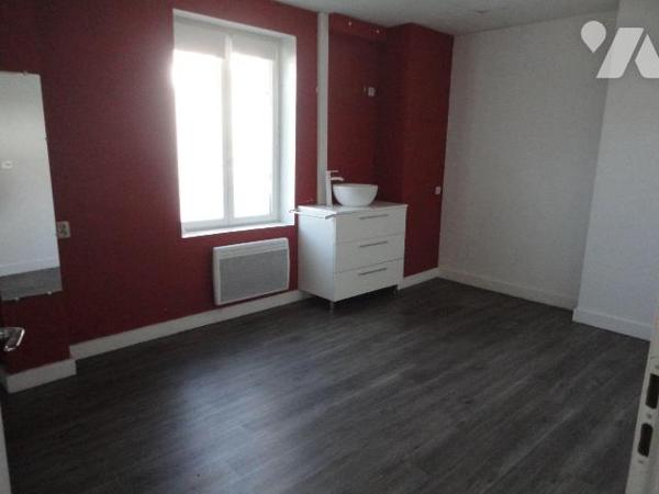 EN EXCLUSIVITE A VENDRE à NIEPPE dans le NORD (59) : IMMEUBLE à usage d'habitation et de commer...