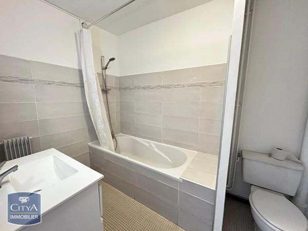 Appartement à louer 1 pièce 35.87m² Mont-de-Marsan (40000)