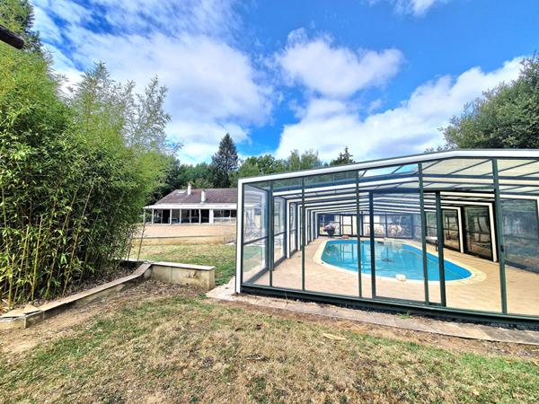 Maison Bazouges Cre Sur Loir 9 pièce(s) 258 m2