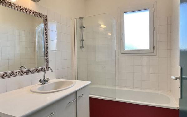 Maison à vendre    3 pièces •  Labatut