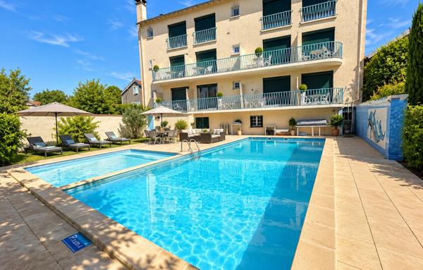 Fonds De Commerce de 700 m²