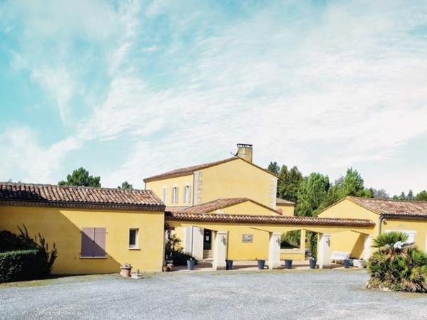 Maison 14 pièces - 480 m²
BIEN PRESTIGE