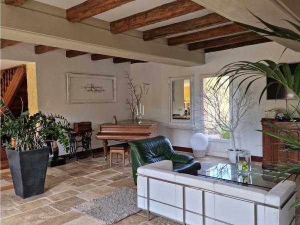 Maison 14 pièces - 480 m²
BIEN PRESTIGE