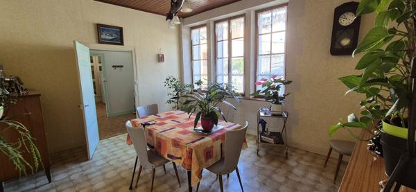 À vendre - Maison mitoyenne 1 côté, 7 pièces située à Mézin (47170)