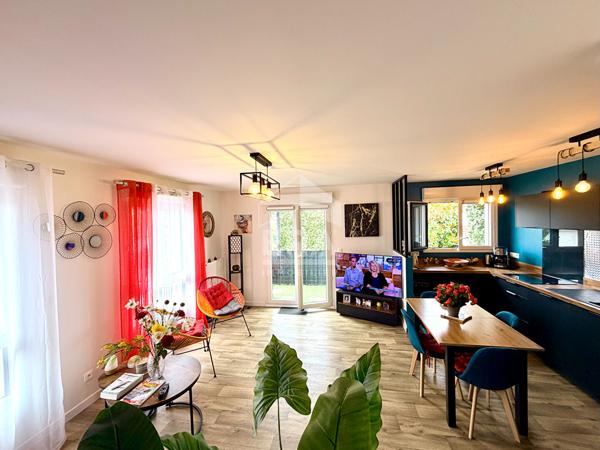 Appartement  T3  la Hume - 61.71 m2 - terrasse + 3 parkings